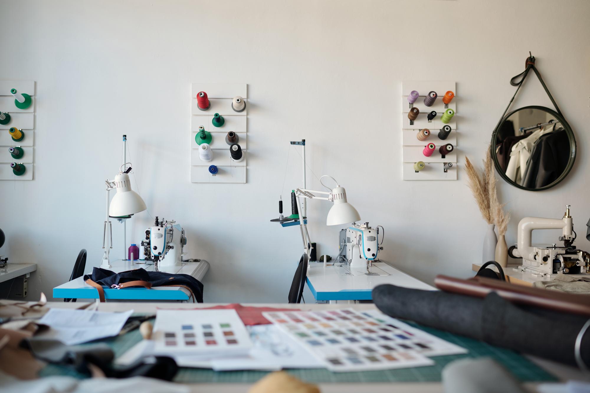 atelier haftu — widok pracowni